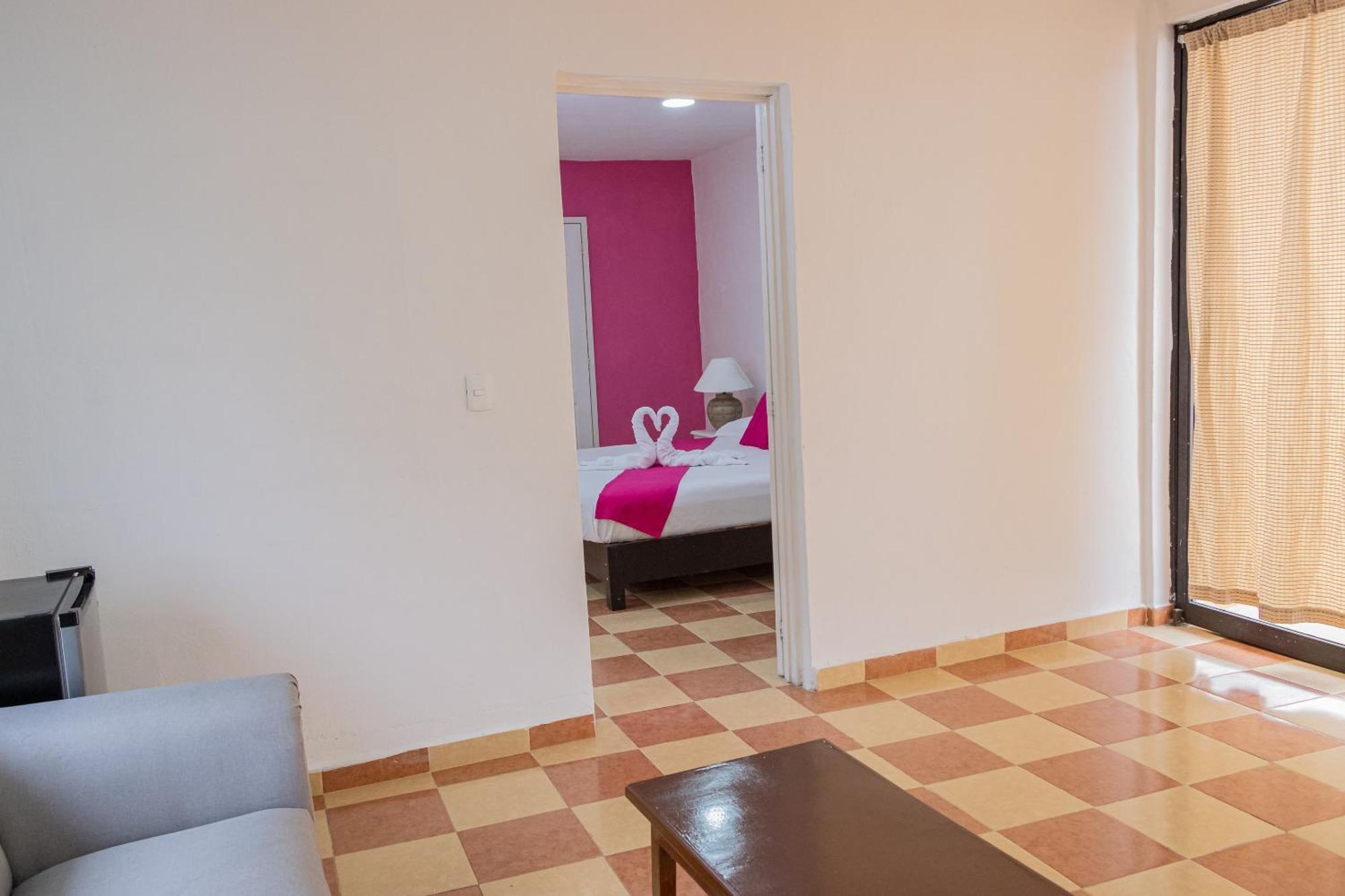 Oyo Hotel Marias,Aeropuerto Internacional De Chetumal Eksteriør bilde