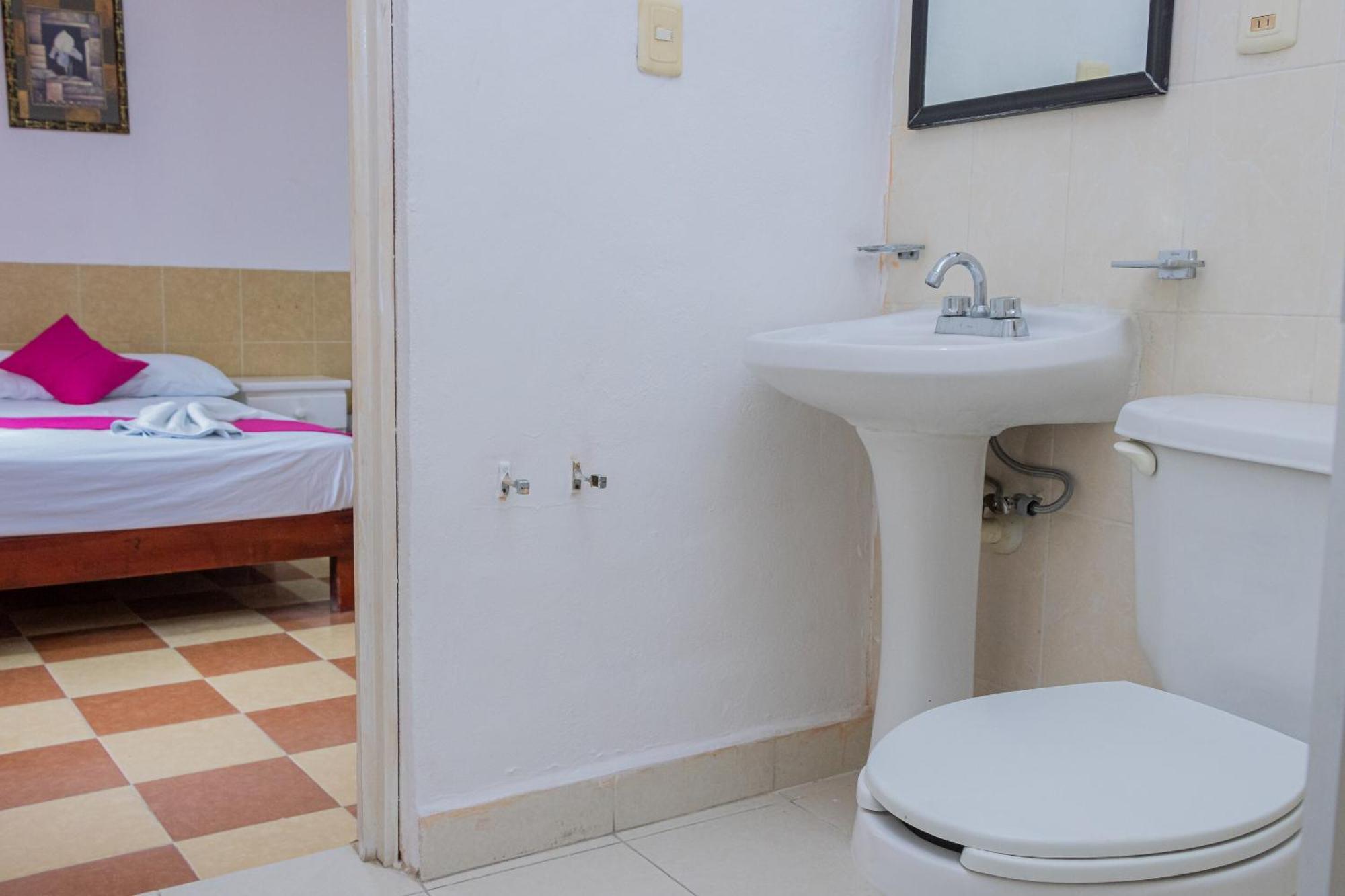 Oyo Hotel Marias,Aeropuerto Internacional De Chetumal Eksteriør bilde
