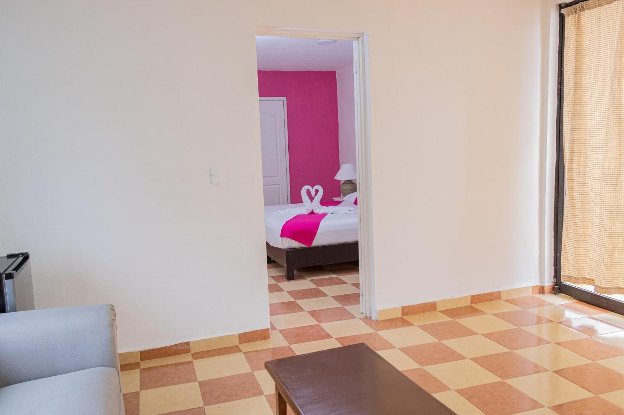 Oyo Hotel Marias,Aeropuerto Internacional De Chetumal Eksteriør bilde