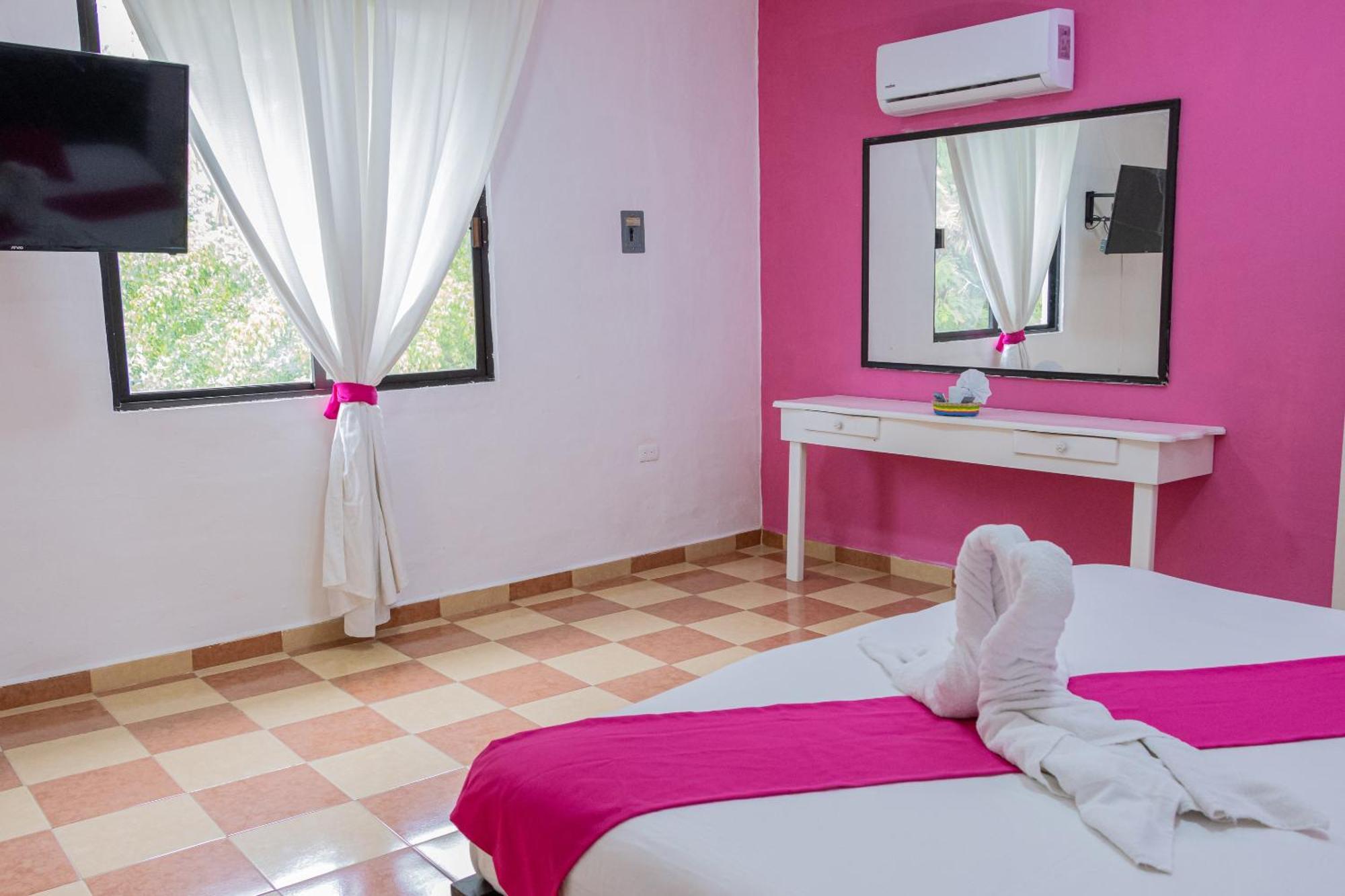 Oyo Hotel Marias,Aeropuerto Internacional De Chetumal Eksteriør bilde