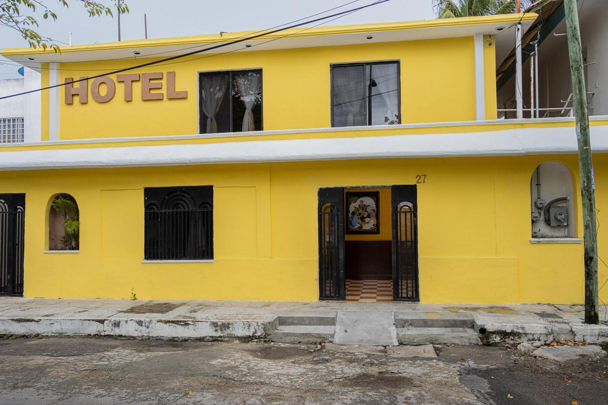 Oyo Hotel Marias,Aeropuerto Internacional De Chetumal Eksteriør bilde